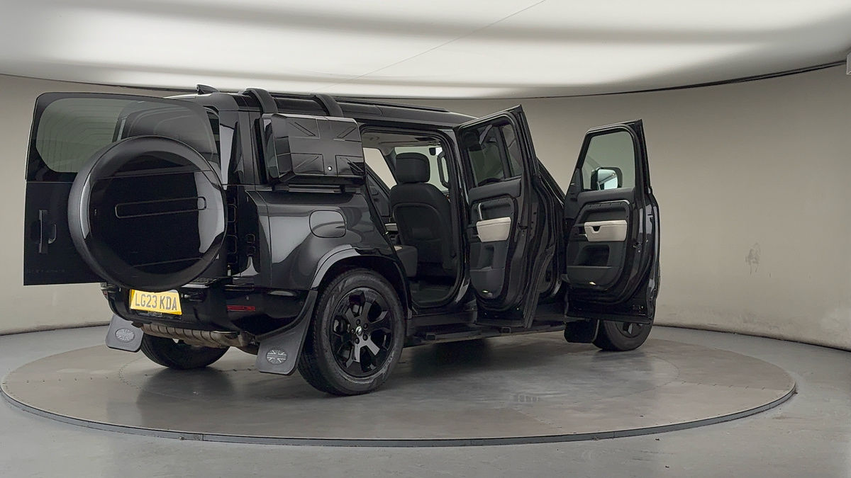 Used Land Rover Defender 110 2023 for sale - 77129240: Photo 59