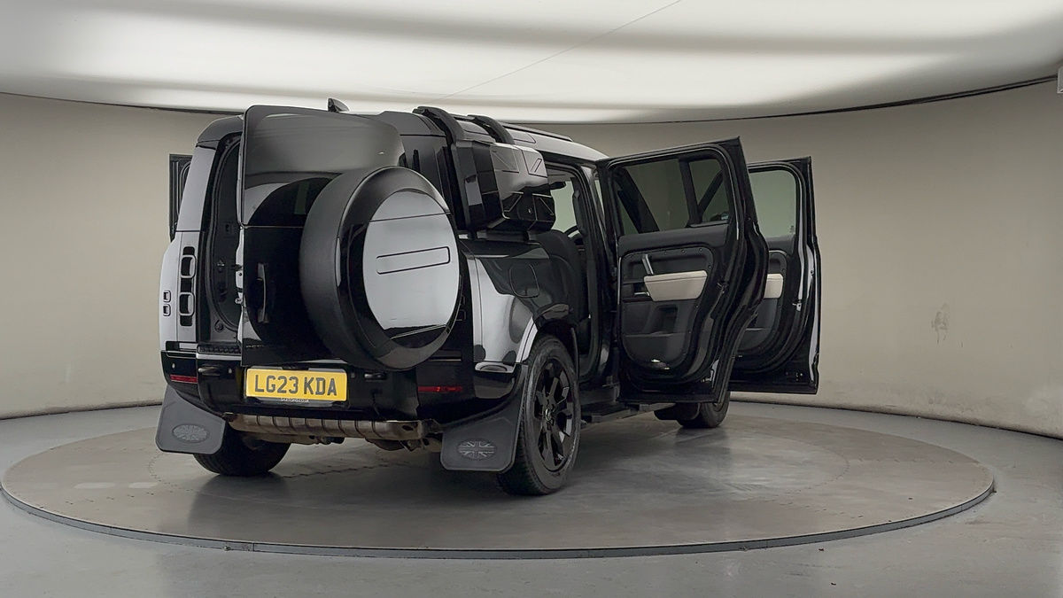 Used Land Rover Defender 110 2023 for sale - 77129240: Photo 60