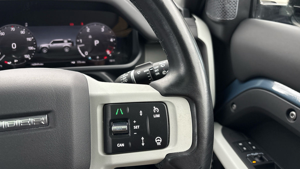 Used Land Rover Defender 110 2022 for sale - 76821423: Photo 14