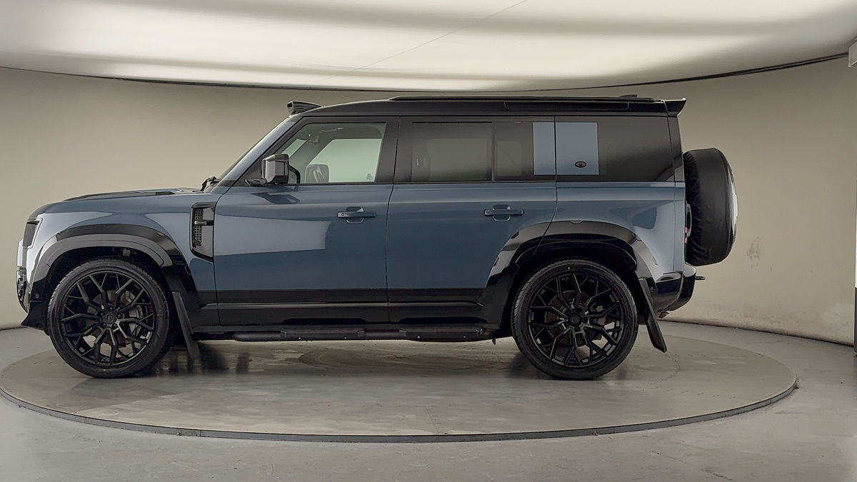 Used Land Rover Defender 110 2022 for sale - 76821423: Photo 15