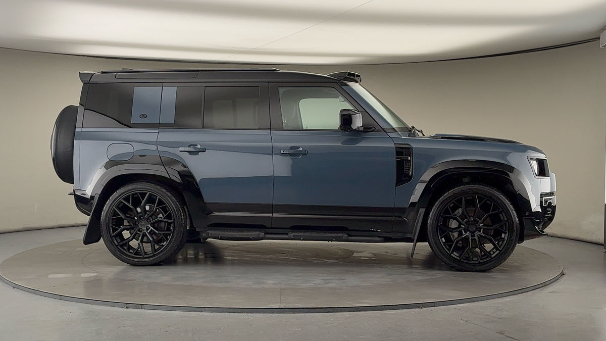 Used Land Rover Defender 110 2022 for sale - 76821423: Photo 40