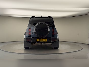 Used Land Rover Defender 110 2022 for sale - 76821423: Photo