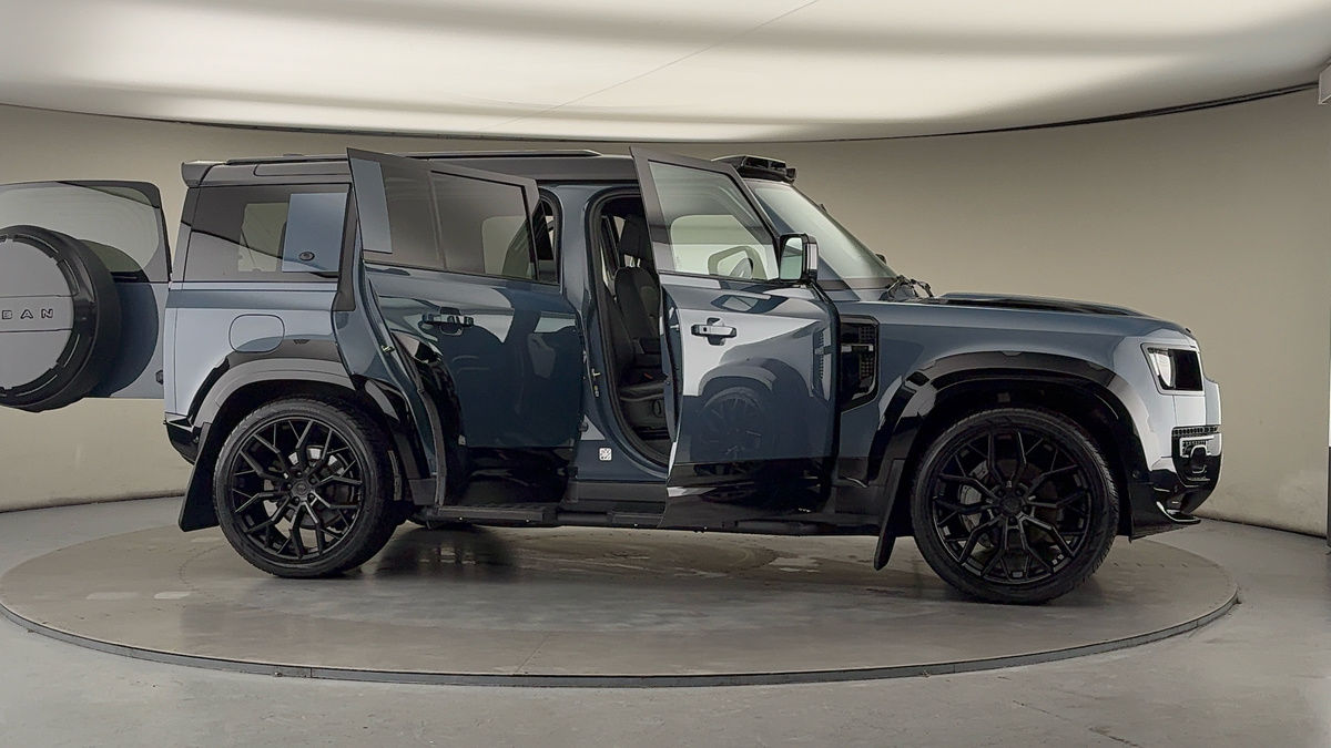 Used Land Rover Defender 110 2022 for sale - 76821423: Photo 59