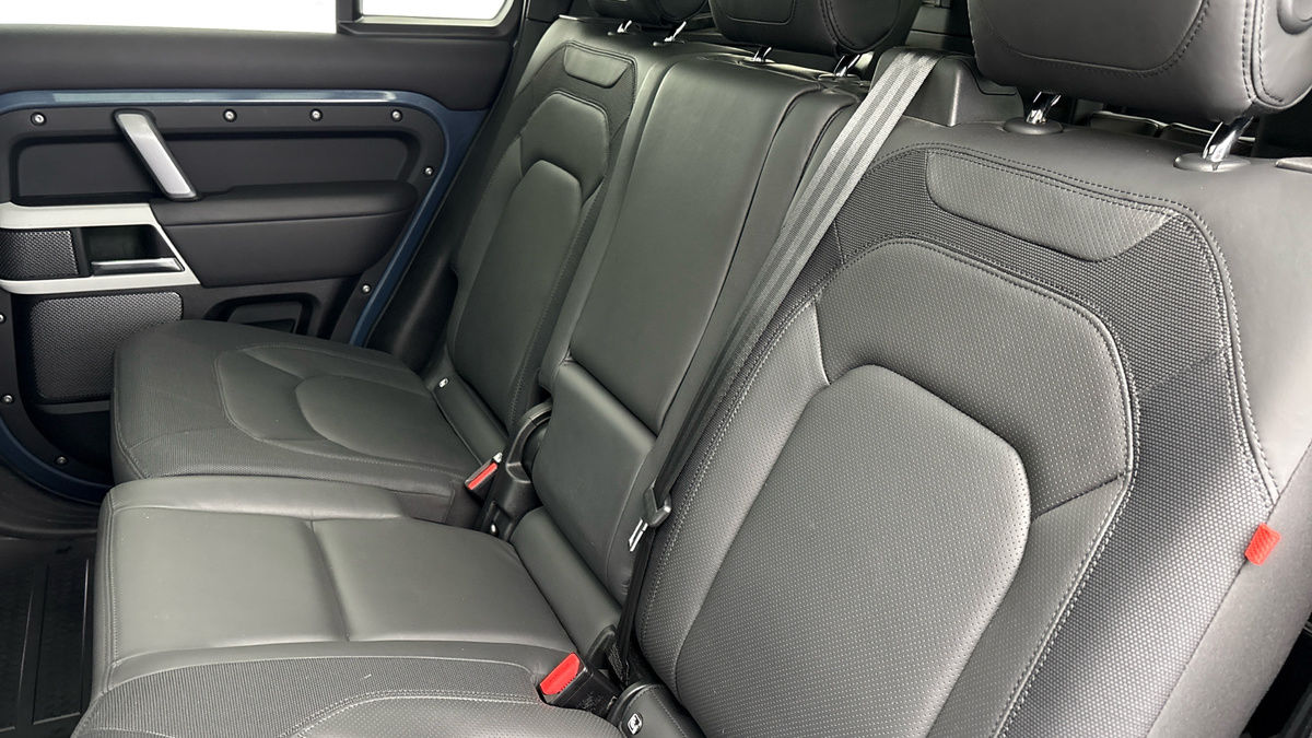 Used Land Rover Defender 110 2022 for sale - 76821423: Photo 8