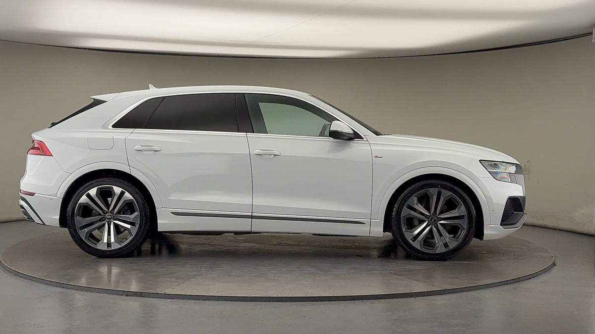 Used Audi Q8 2022 for sale - 76510576: Photo 16