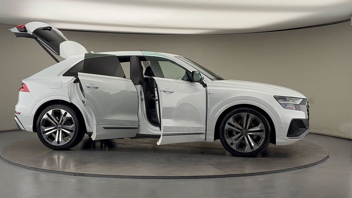 Used Audi Q8 2022 for sale - 76510576: Photo 55