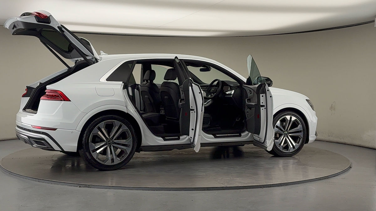 Used Audi Q8 2022 for sale - 76510576: Photo 57