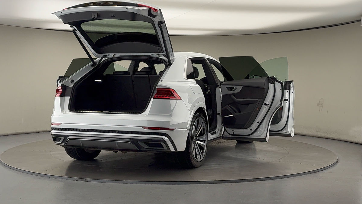 Used Audi Q8 2022 for sale - 76510576: Photo 59