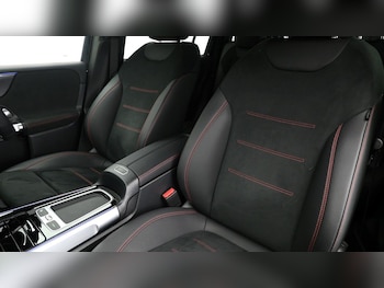 Used Mercedes-Benz GLB 2024 for sale - 75560595: Photo