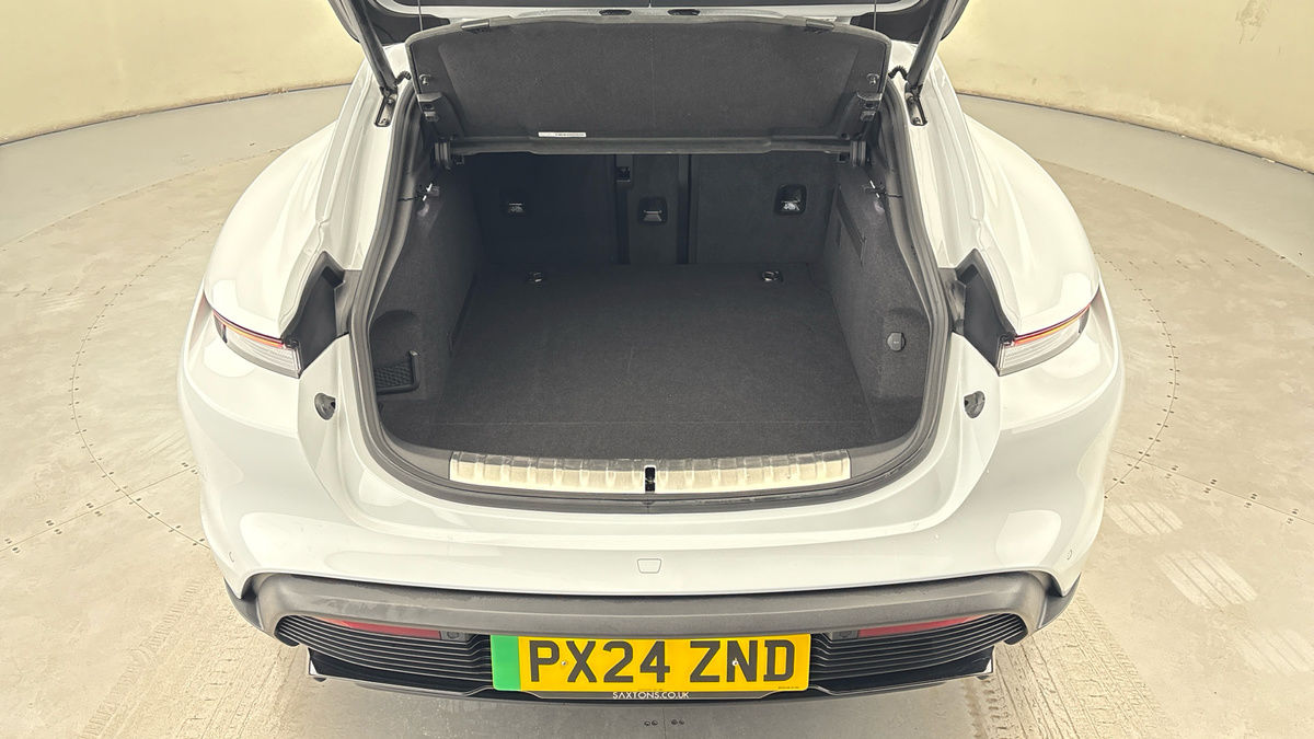 Used Porsche Taycan 2024 for sale - 77494462: Photo 11