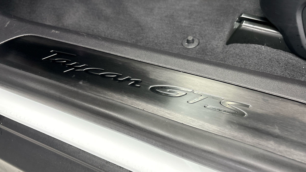 Used Porsche Taycan 2024 for sale - 77494462: Photo 26