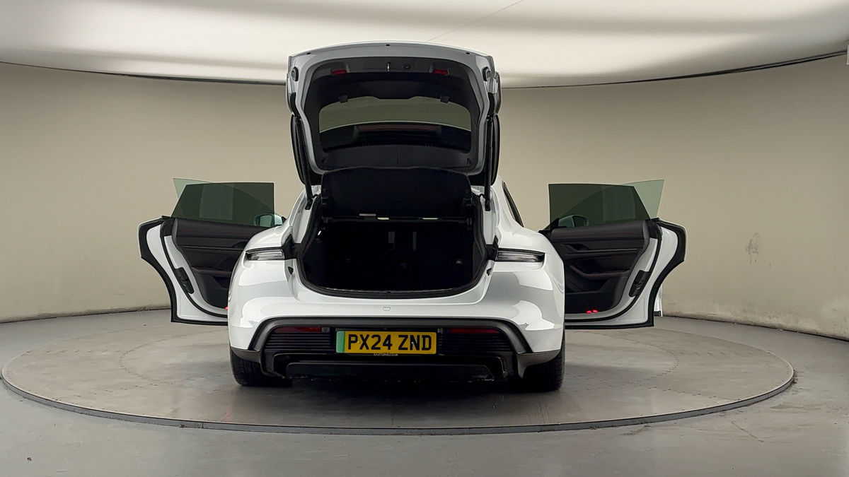 Used Porsche Taycan 2024 for sale - 77494462: Photo 63