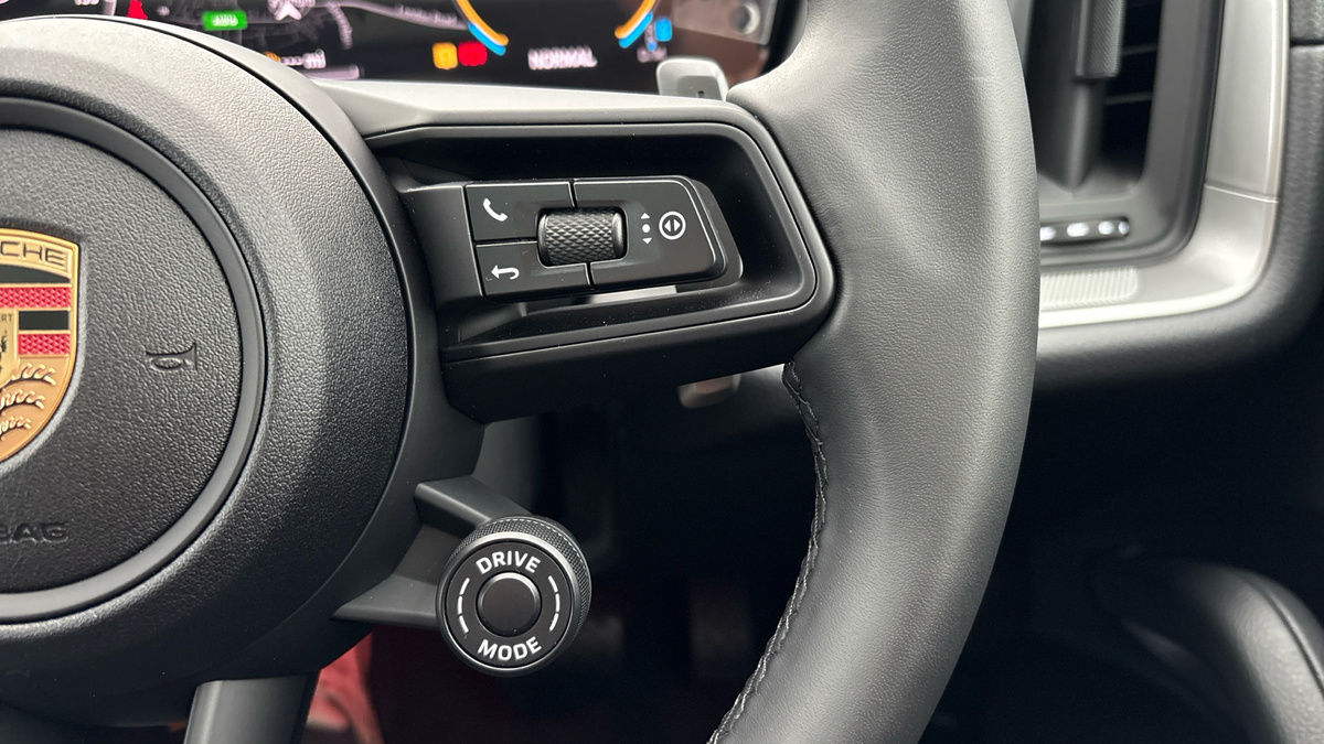 Used Porsche Cayenne 2025 for sale - 77749393: Photo 14