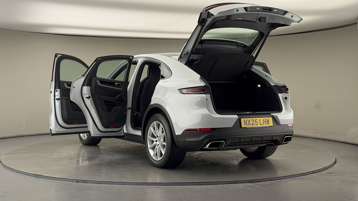 Used Porsche Cayenne 2025 for sale - 77749393: Photo 23