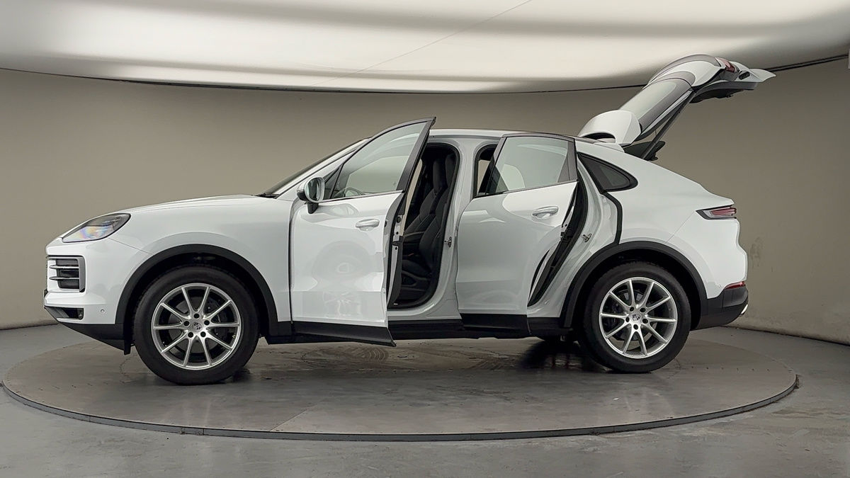 Used Porsche Cayenne 2025 for sale - 77749393: Photo 48