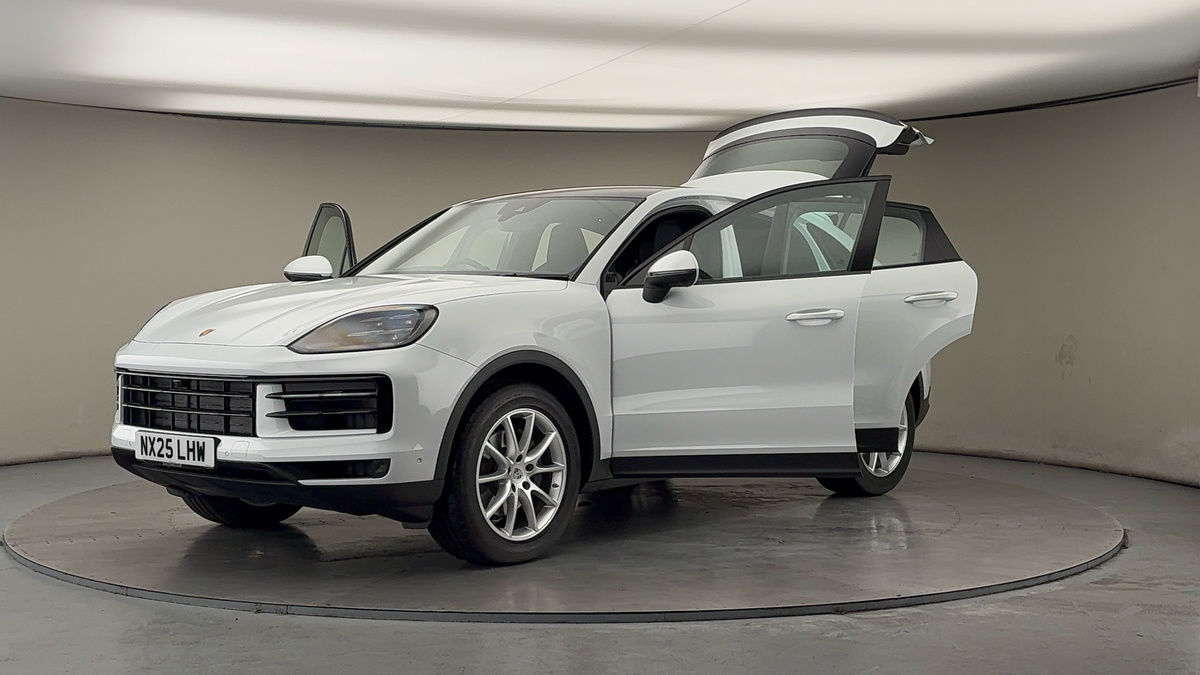 Used Porsche Cayenne 2025 for sale - 77749393: Photo 50