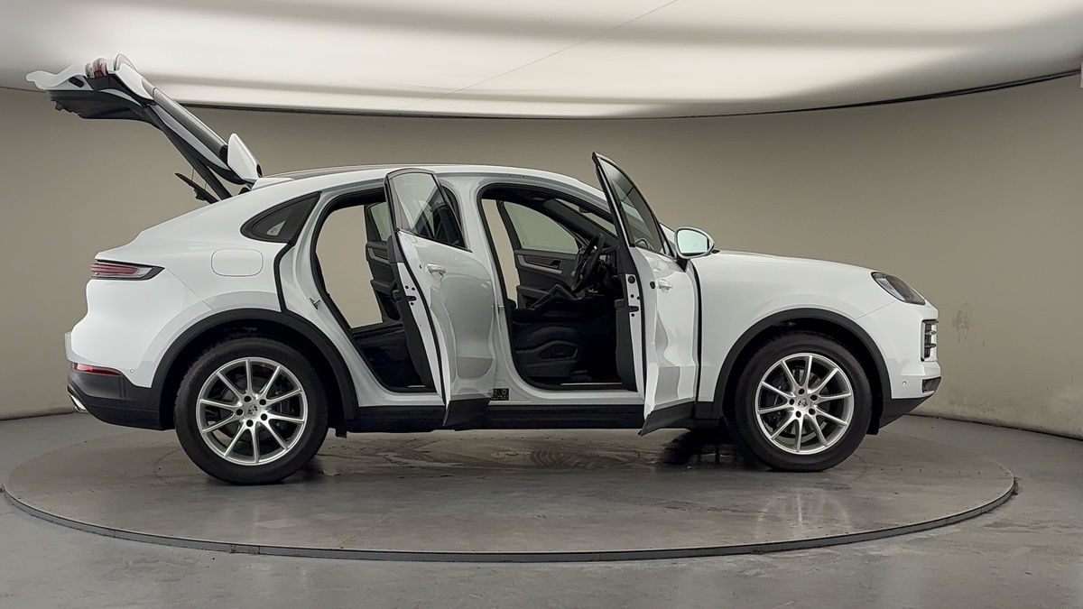 Used Porsche Cayenne 2025 for sale - 77749393: Photo 57