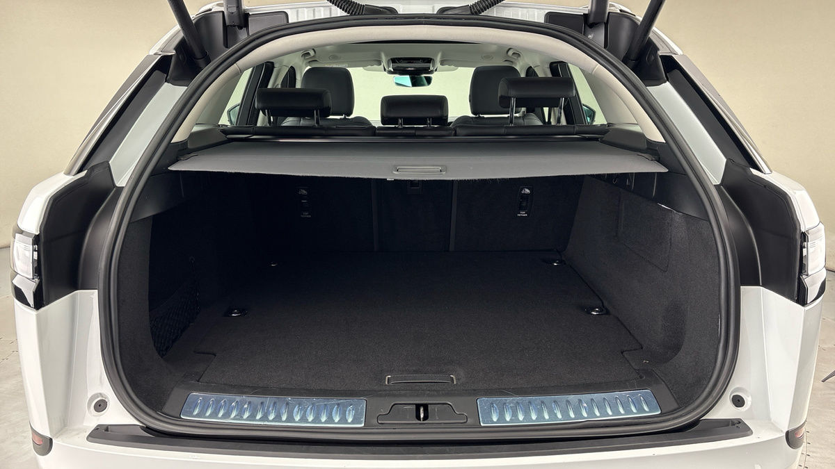 Used Land Rover Range Rover Velar 2023 for sale - 77720886: Photo 11