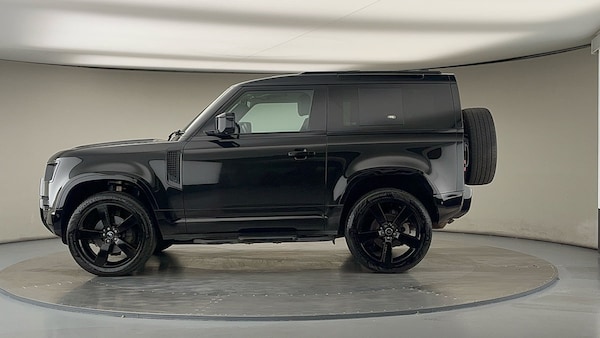 Used Land Rover Defender 90 2021 for sale - 76197991: Photo 15