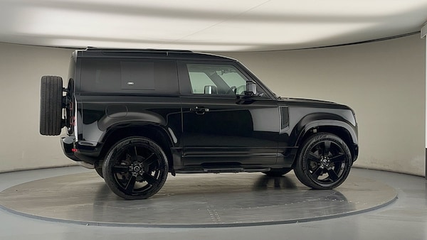 Used Land Rover Defender 90 2021 for sale - 76197991: Photo 37