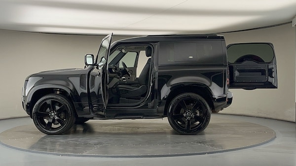 Used Land Rover Defender 90 2021 for sale - 76197991: Photo 46