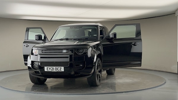 Used Land Rover Defender 90 2021 for sale - 76197991: Photo 50