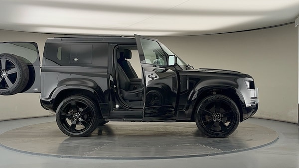 Used Land Rover Defender 90 2021 for sale - 76197991: Photo 55