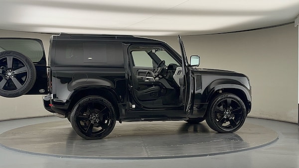 Used Land Rover Defender 90 2021 for sale - 76197991: Photo 56