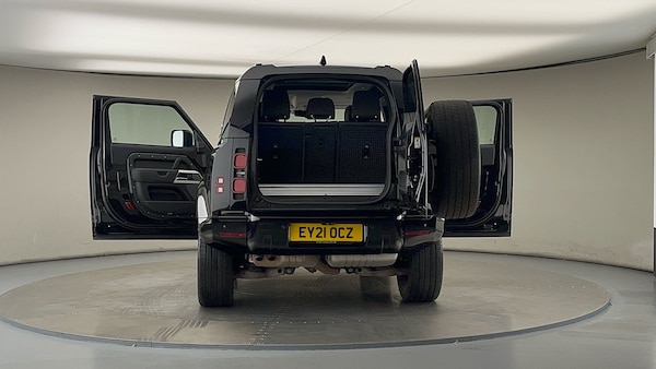 Used Land Rover Defender 90 2021 for sale - 76197991: Photo 60