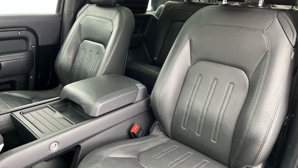 Used Land Rover Defender 90 2021 for sale - 76197991: Photo 7