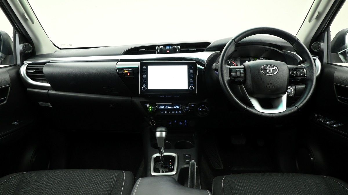 Used Toyota Hilux 2024 for sale - 75398536: Photo 13