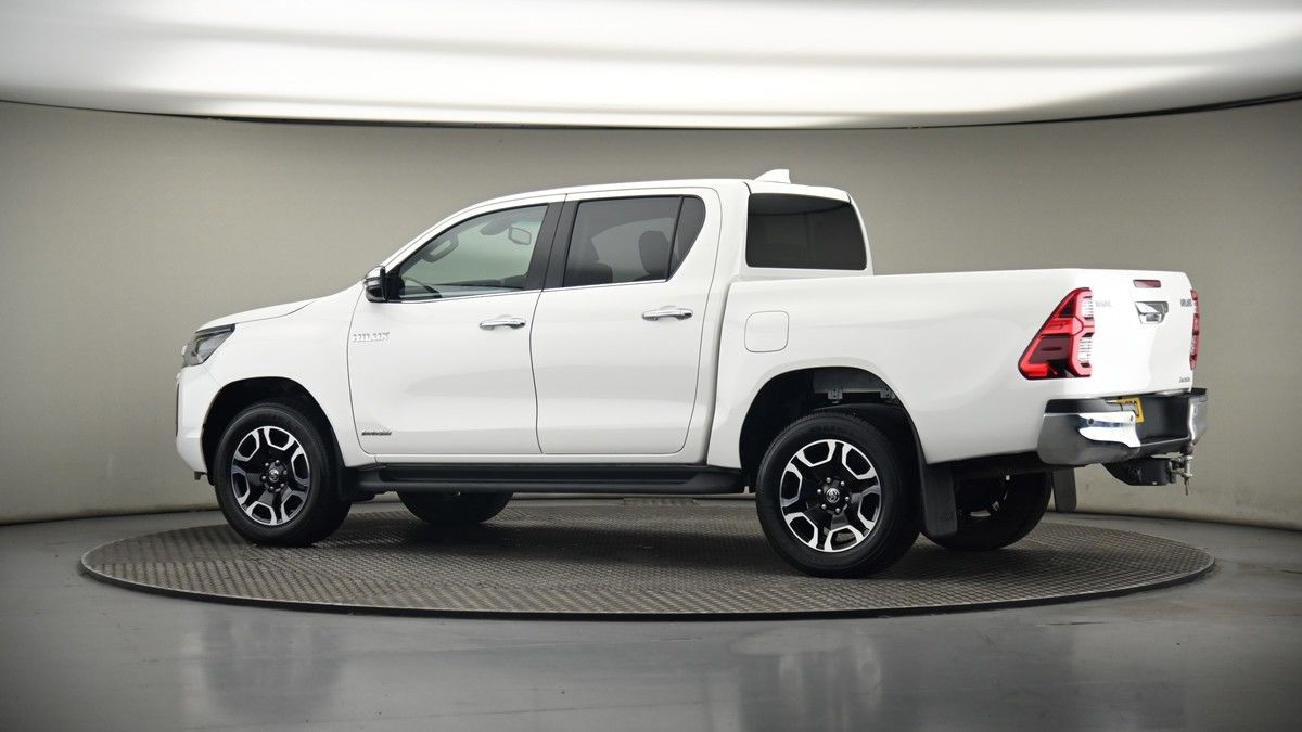 Used Toyota Hilux 2024 for sale - 75398536: Photo 36