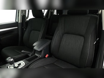 Used Toyota Hilux 2024 for sale - 75398536: Photo
