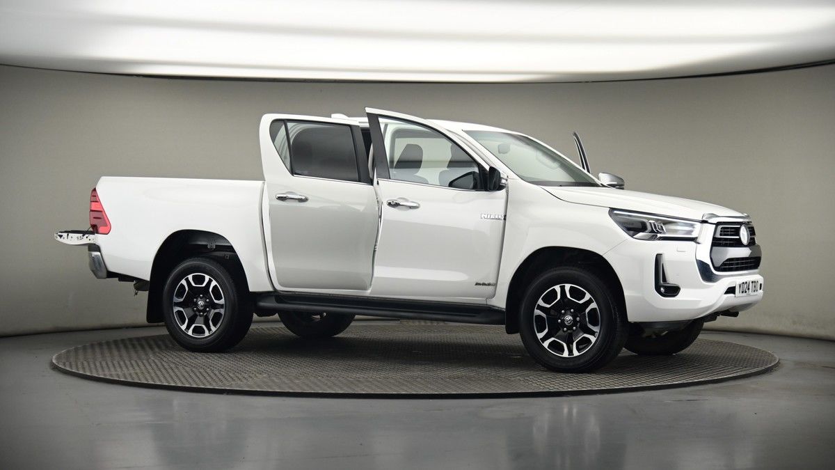 Used Toyota Hilux 2024 for sale - 75398536: Photo 59