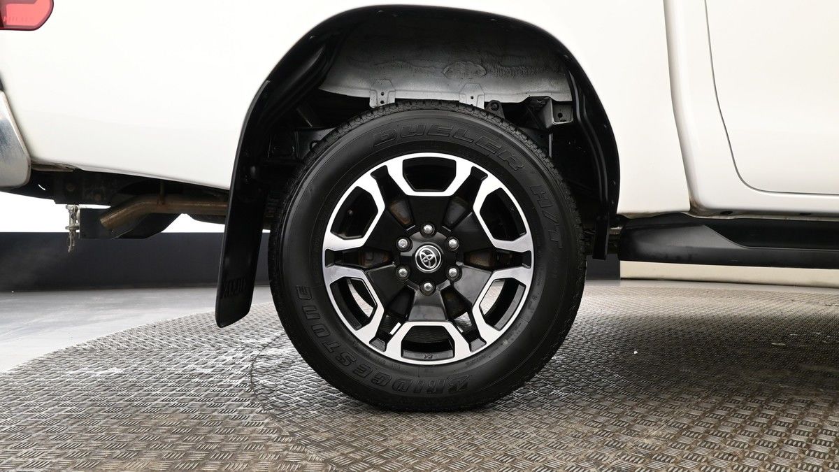 Used Toyota Hilux 2024 for sale - 75398536: Photo 8