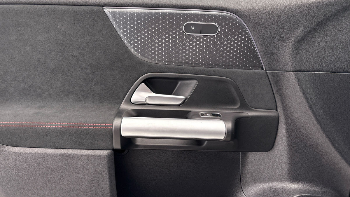 Used Mercedes-Benz EQA 2024 for sale - 76357236: Photo 19