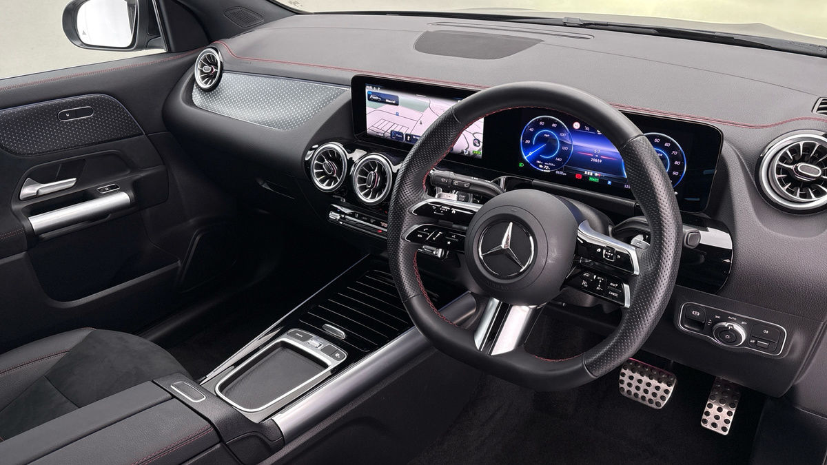 Used Mercedes-Benz EQA 2024 for sale - 76357236: Photo 5