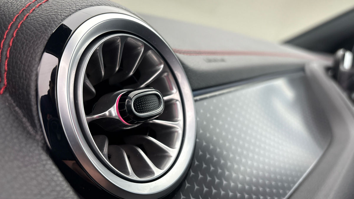 Used Mercedes-Benz EQA 2024 for sale - 76357236: Photo 6