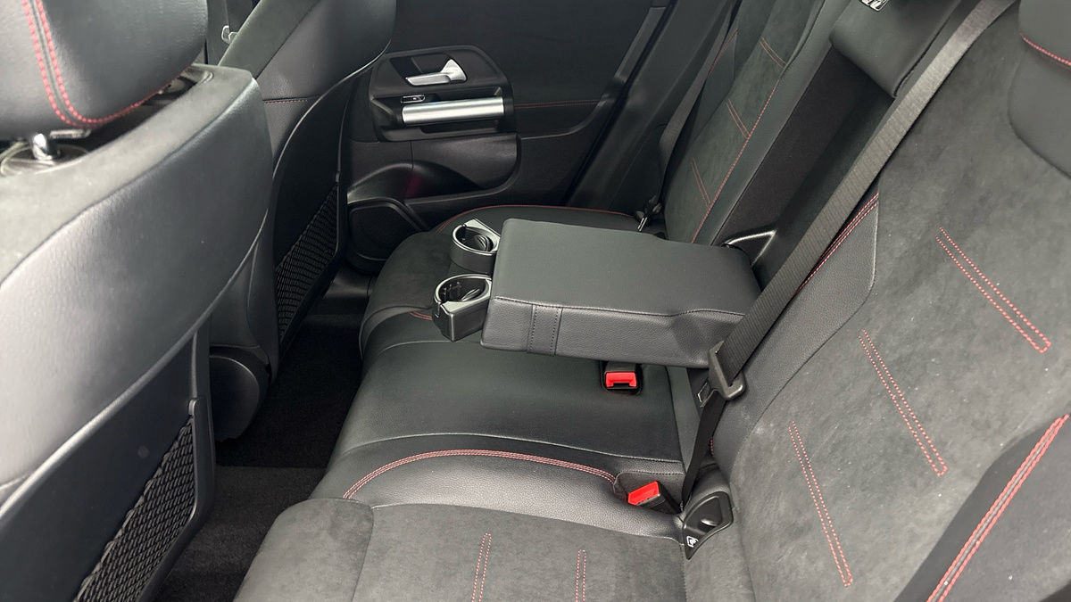 Used Mercedes-Benz EQA 2024 for sale - 76357236: Photo 9