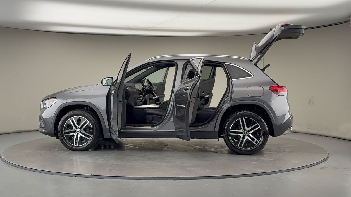 Used Mercedes-Benz GLA 2021 for sale - 77437969: Photo 46