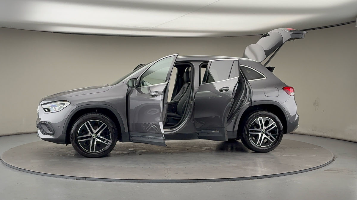 Used Mercedes-Benz GLA 2021 for sale - 77437969: Photo 47