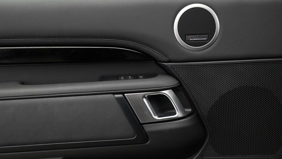 Used Land Rover Discovery 2022 for sale - 76520966: Photo 11