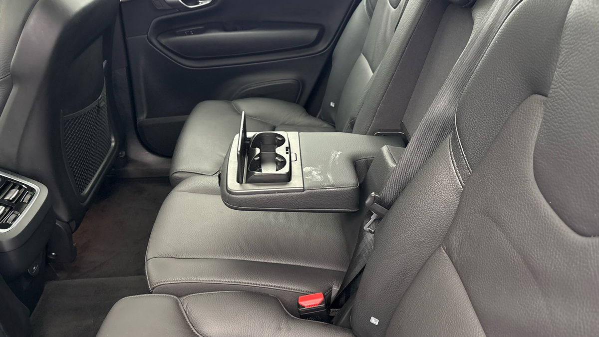 Used Volvo XC90 2023 for sale - 76712265: Photo 9