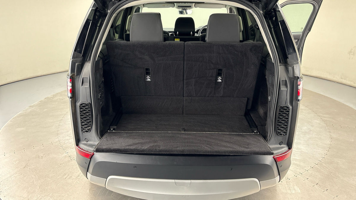 Used Land Rover Discovery 2019 for sale - 76896705: Photo 11