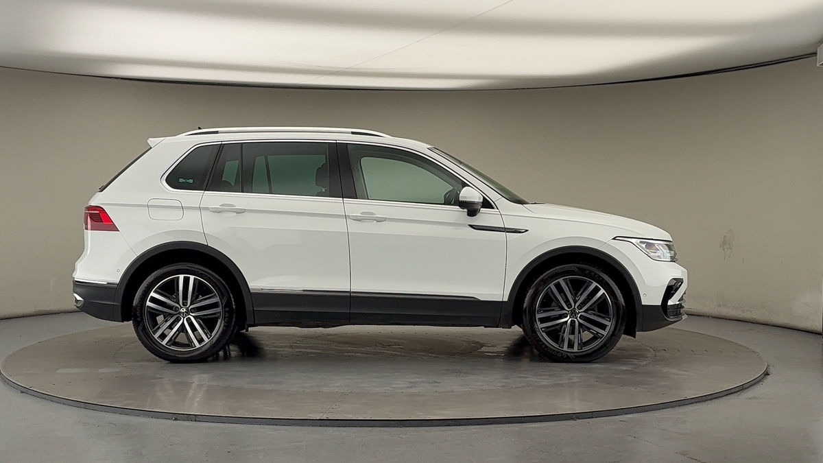 Used Volkswagen Tiguan 2021 for sale - 76784682: Photo 16