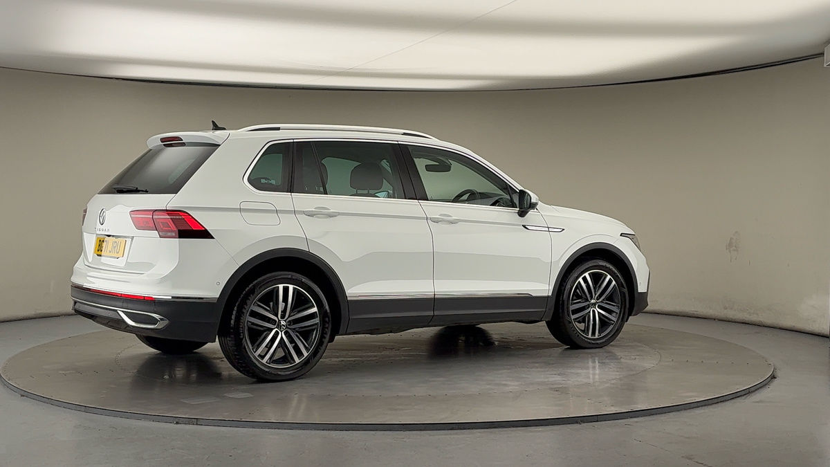 Used Volkswagen Tiguan 2021 for sale - 76784682: Photo 38