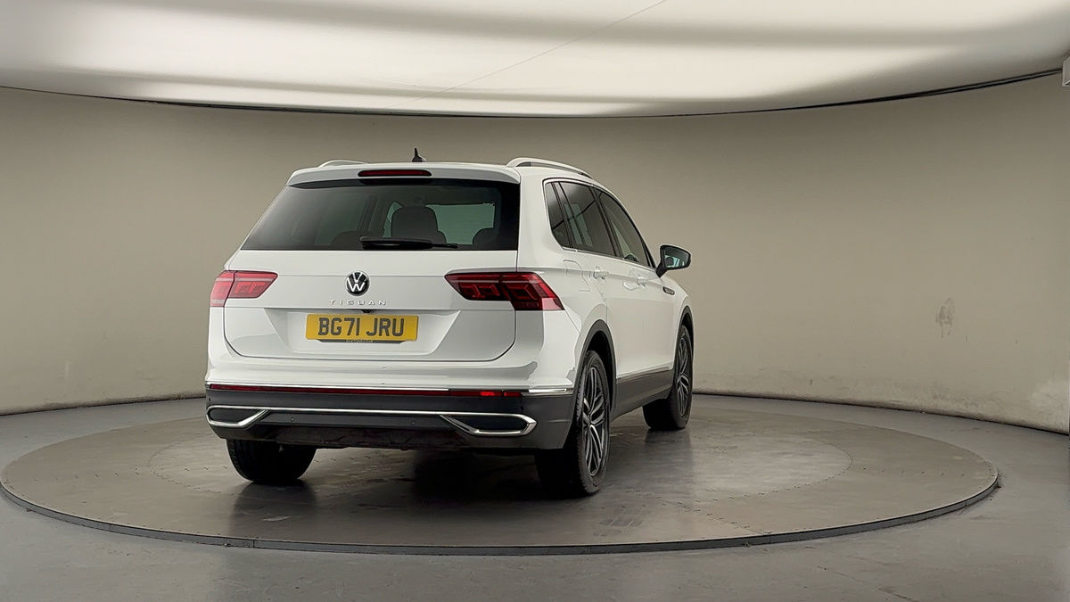 Used Volkswagen Tiguan 2021 for sale - 76784682: Photo 40