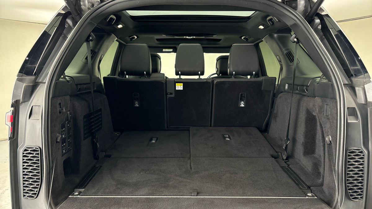 Used Land Rover Discovery 2021 for sale - 78018075: Photo 11