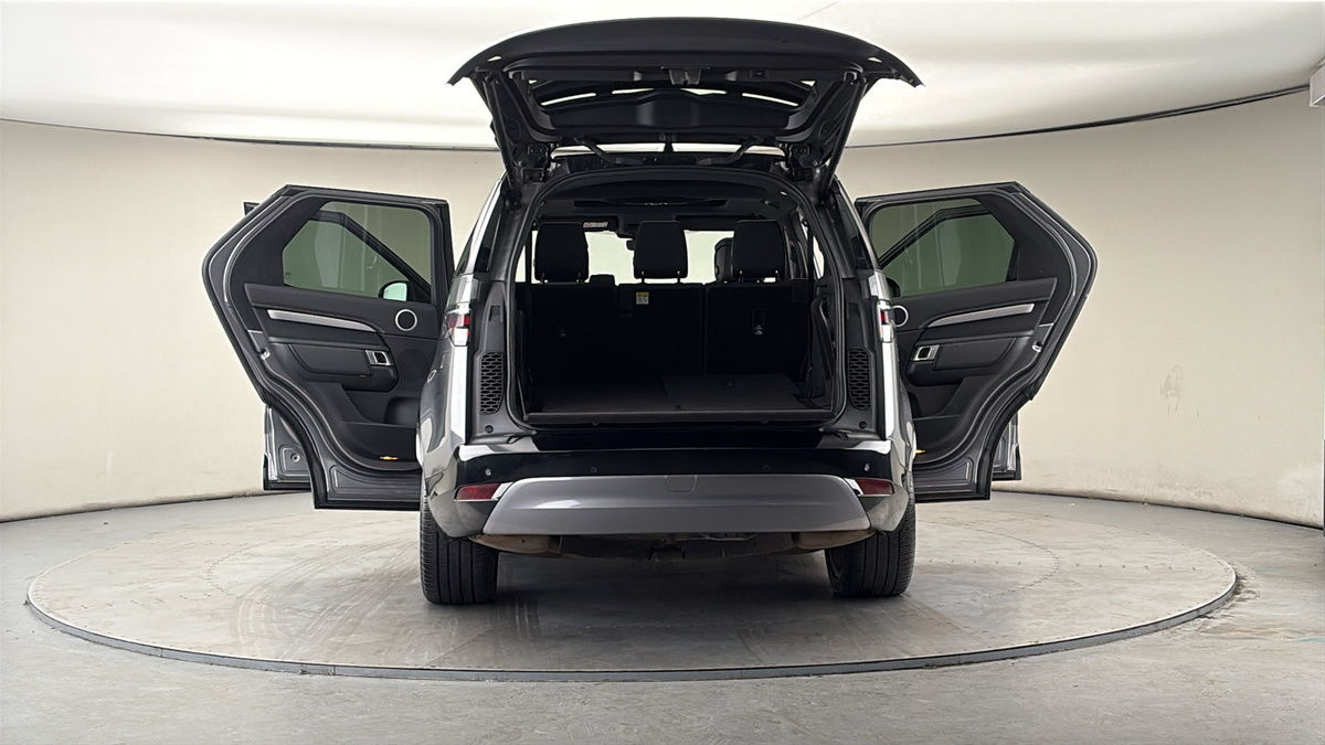 Used Land Rover Discovery 2021 for sale - 78018075: Photo 60