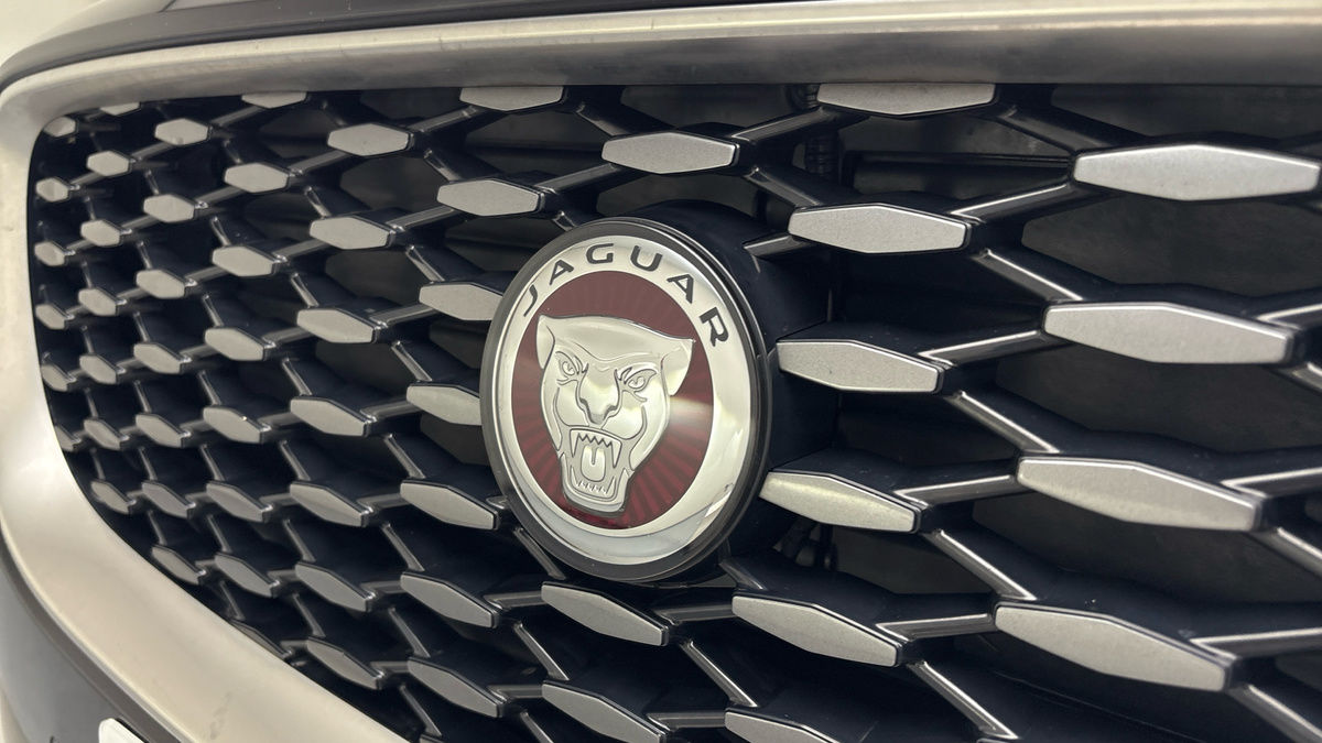 Used Jaguar E-Pace 2022 for sale - 76357237: Photo 24